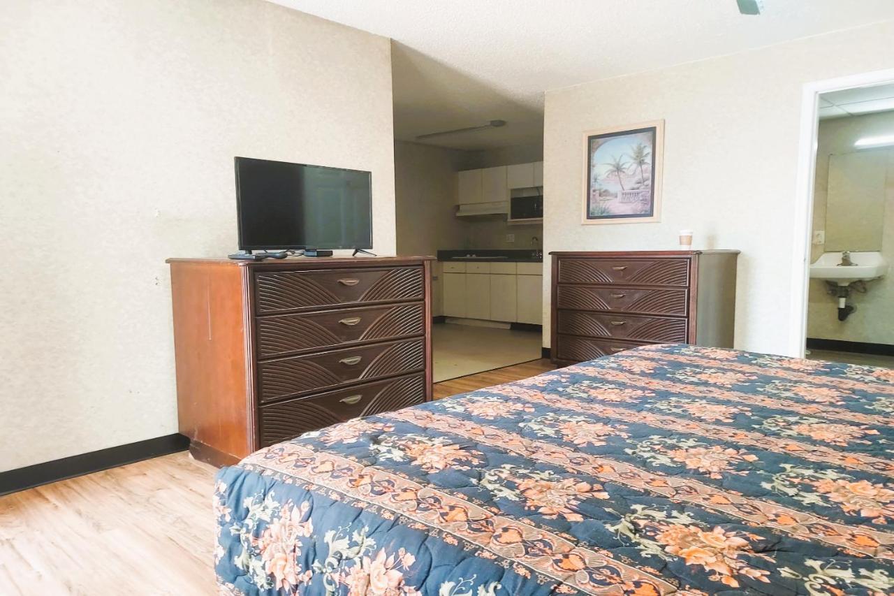 Studio Inn And Suites Ґалловей Екстер'єр фото